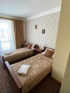 Hotel Three Korony - Skhidnitsa - 2