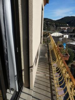 BEL APPARTEMENT F3 - 4