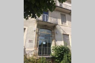 Studio lumineux avec balcon 2/4 pers. plein centre - La Bourboule - 9