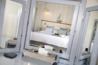 The Estuary - A Bar with Rooms - 7