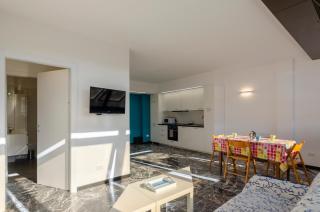 JOIVY Spacious Apt for 6, Near Train Station and Beach - Sestri Levante - 6