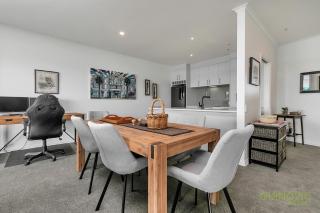 QV Spacious Waterfront 2 Bedroom Apartment with WIFI and AC - 791 - Auckland - 4