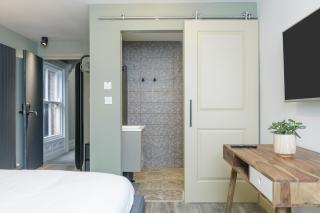 Number 11 by the Warren Collection - Belfast - 5