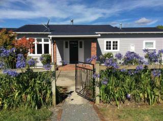 Rural Country Retreat - New Plymouth - 4