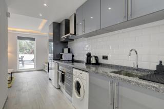 One bedroom apartment walking distance to Puerto Banus - Marbella - 4