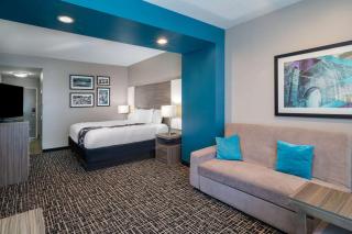 La Quinta by Wyndham Forsyth - Forsyth - 2