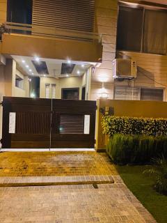 Royal Three Bed Villa Full House Dha 6 Lahore - Lahore - 5