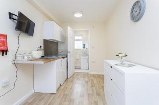 Blackberry - Stylish Self-Contained Flats in Soton City Centre - Southampton - 7