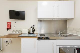 Blackberry - Stylish Self-Contained Flats in Soton City Centre - Southampton - 6