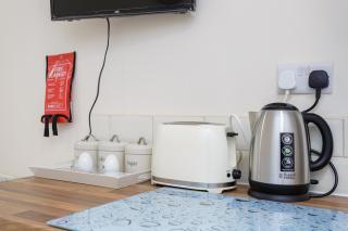 Blackberry - Stylish Self-Contained Flats in Soton City Centre - Southampton - 4