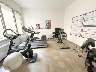 Amazing BRAND NEW 2 room upper scale with condo GYM close to metro - 9