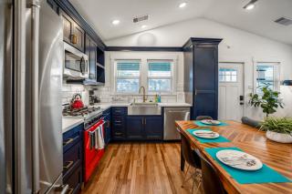 Sweet Home Alabama Street in Houston Central - 2