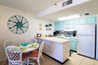 Sunglow Resort Condo Unit 905 - Daytona Beach Shores - 4