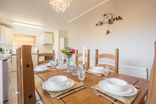 Wetherne House, Beautiful Home, Parking Garden WiFi Self Check-in - 2