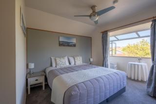 Nikau Lodge - 8