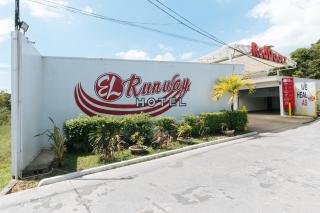 RedDoorz @ EL Runway Hotel Bulacan - Bulacan - 7