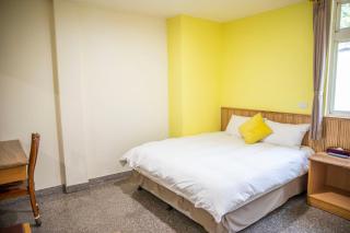 Holiday Hotel - Nangan - 1