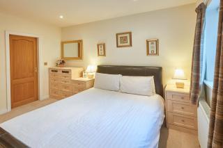 Host & Stay - Folkton Cottages - 7