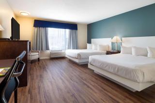 Econo Lodge Inn & Suites - Kelowna - 2