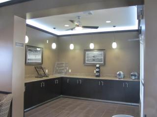 Best Western Plus Seawall Inn & Suites by the Beach - 1