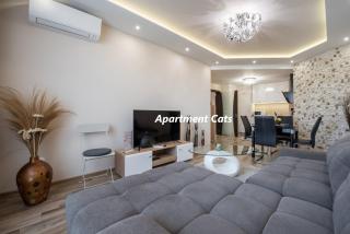Apartments Cats - Varna City - 9