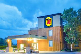 Super 8 by Wyndham Plattsburgh - Plattsburgh - 0