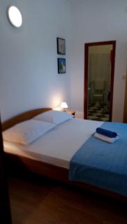 A4 apt with patio & sea view close to the beach - 4