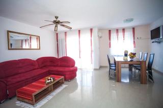 House Zaton (4141) - 1