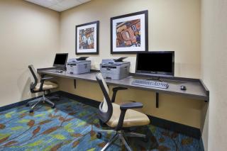 Candlewood Suites Morgantown-Univ West Virginia by IHG - Morgantown - 4