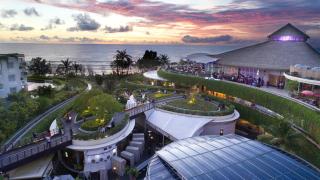 YELLO Hotel Kuta Beachwalk Bali - Kuta - 0