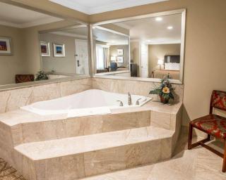 Quality Inn Downey - 1