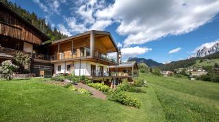 Peterwieshof - Funes - 0