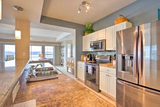 Pool Access Waterfront Lake Ozark Condo with Patio - 4