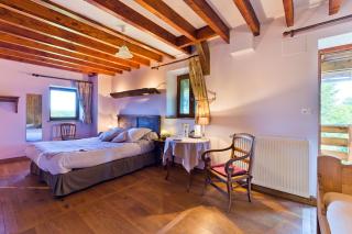 Logis Hôtel Auberge de la Hulotte - Saint-Jacques-dʼAmbur - 1