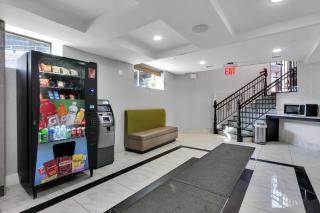 Hotel Mint JFK Airport - Queens - 2