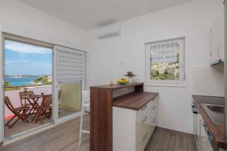 Holiday home in Dvornica 38193 - Ražanj - 9