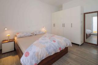 Holiday home in Dvornica 38193 - Ražanj - 7