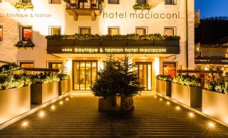 Boutique & Fashion Hotel Maciaconi - Gardenahotels - Santa Cristina Gherdëina - 0