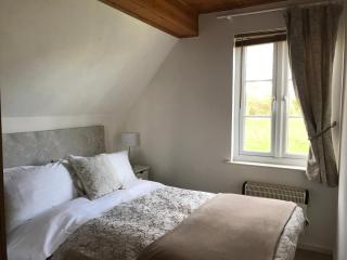 Lake's End Lodge - South Cerney - 1