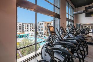 Luxury Condos at Anton Menlo w Pool & Amenities - 2