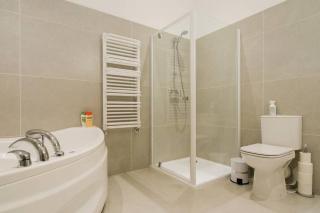 Modern & Spacious 80m2 Apartment in Riga Old Town - Riga - 9