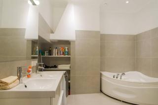 Modern & Spacious 80m2 Apartment in Riga Old Town - Riga - 4