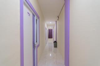 RedDoorz near Trans Studio Bandung 3 - Bandung - 2