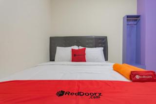 RedDoorz near Trans Studio Bandung 3 - Bandung - 1