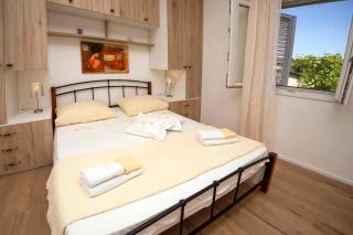 Holiday home Brnjica/Sibenik Riviera 7177 - Brnjica - 1