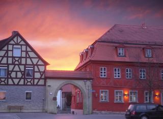 Rotes Ross Marktbergel - Marktbergel - 0