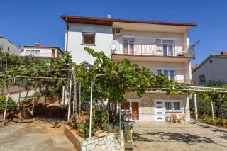 Apartment in Pula with Two-Bedrooms 7 - Pješčana Uvala - 0