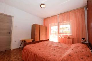 Apartment in Pula with One-Bedroom 3 - Pješčana Uvala - 8