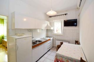 Apartment in Pula with Two-Bedrooms 3 - Pješčana Uvala - 6