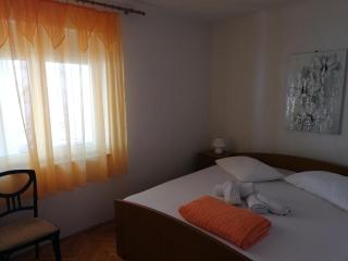 Two-Bedroom Apartment in Baric Draga I - 9